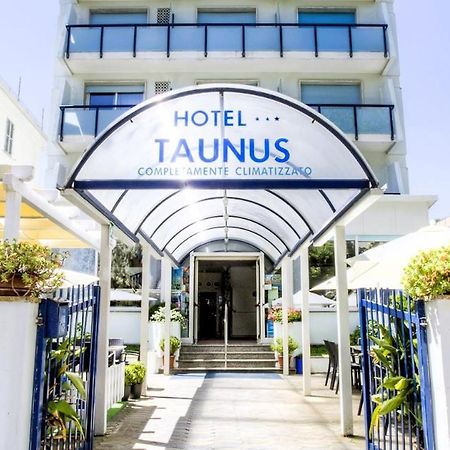 Hotel Taunus - Vista Mare Риччоне Екстер'єр фото