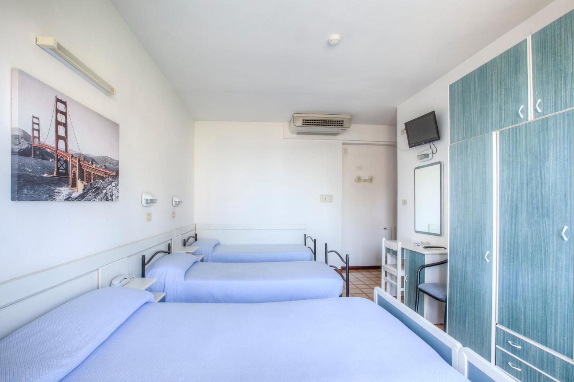 Hotel Taunus - Vista Mare Риччоне Екстер'єр фото