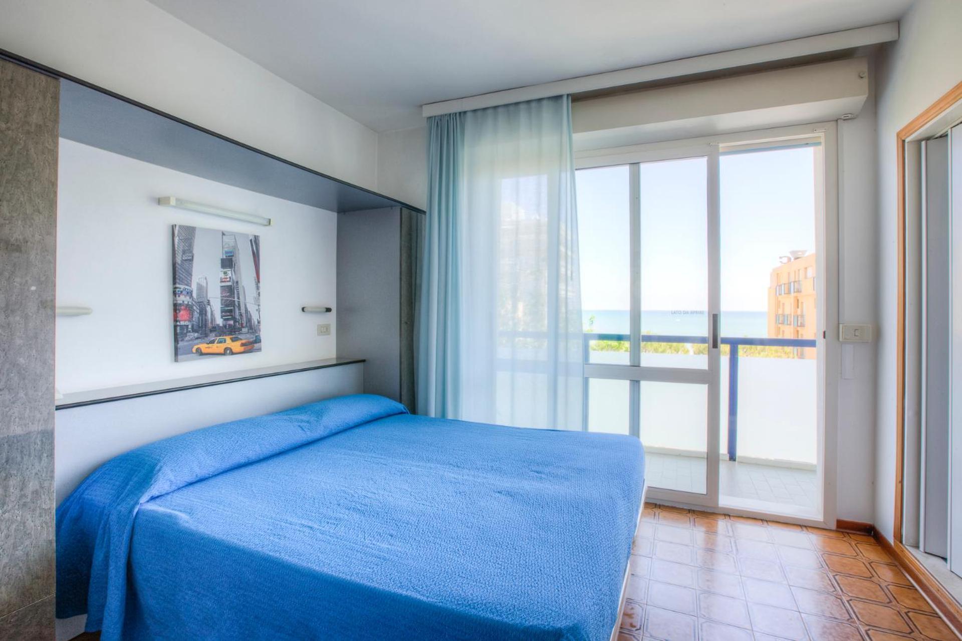 Hotel Taunus - Vista Mare Риччоне Екстер'єр фото